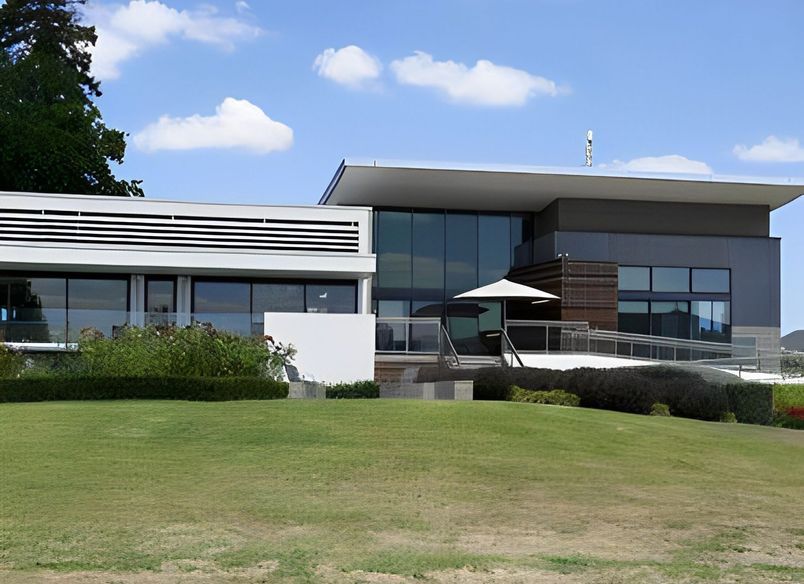 Lauriston Village Centre