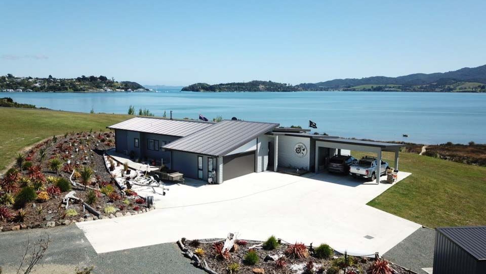 Paewhenua Island Beach House banner