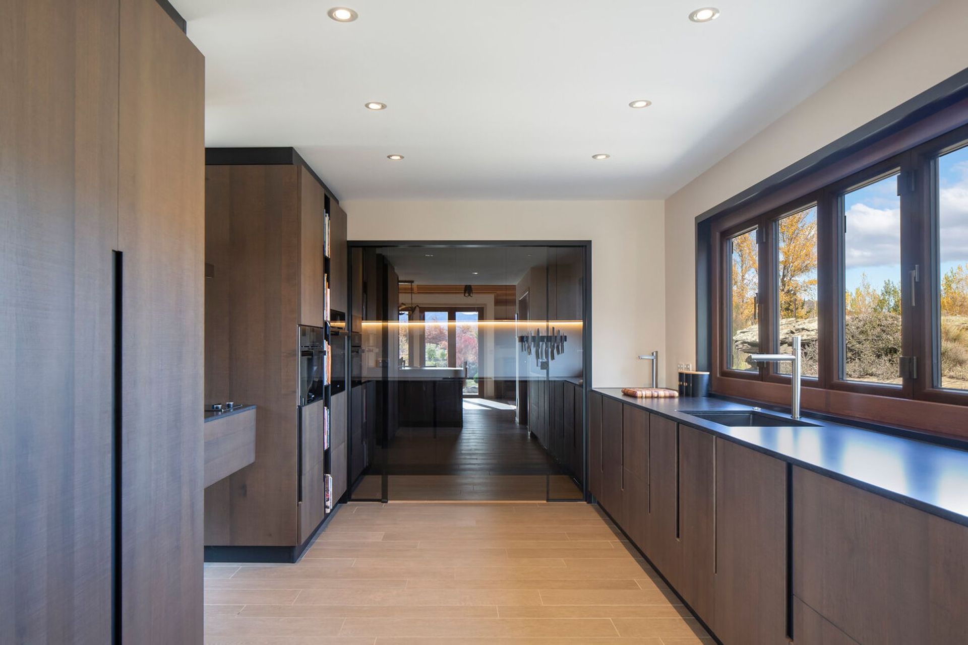 Maxwell House, Alexandra