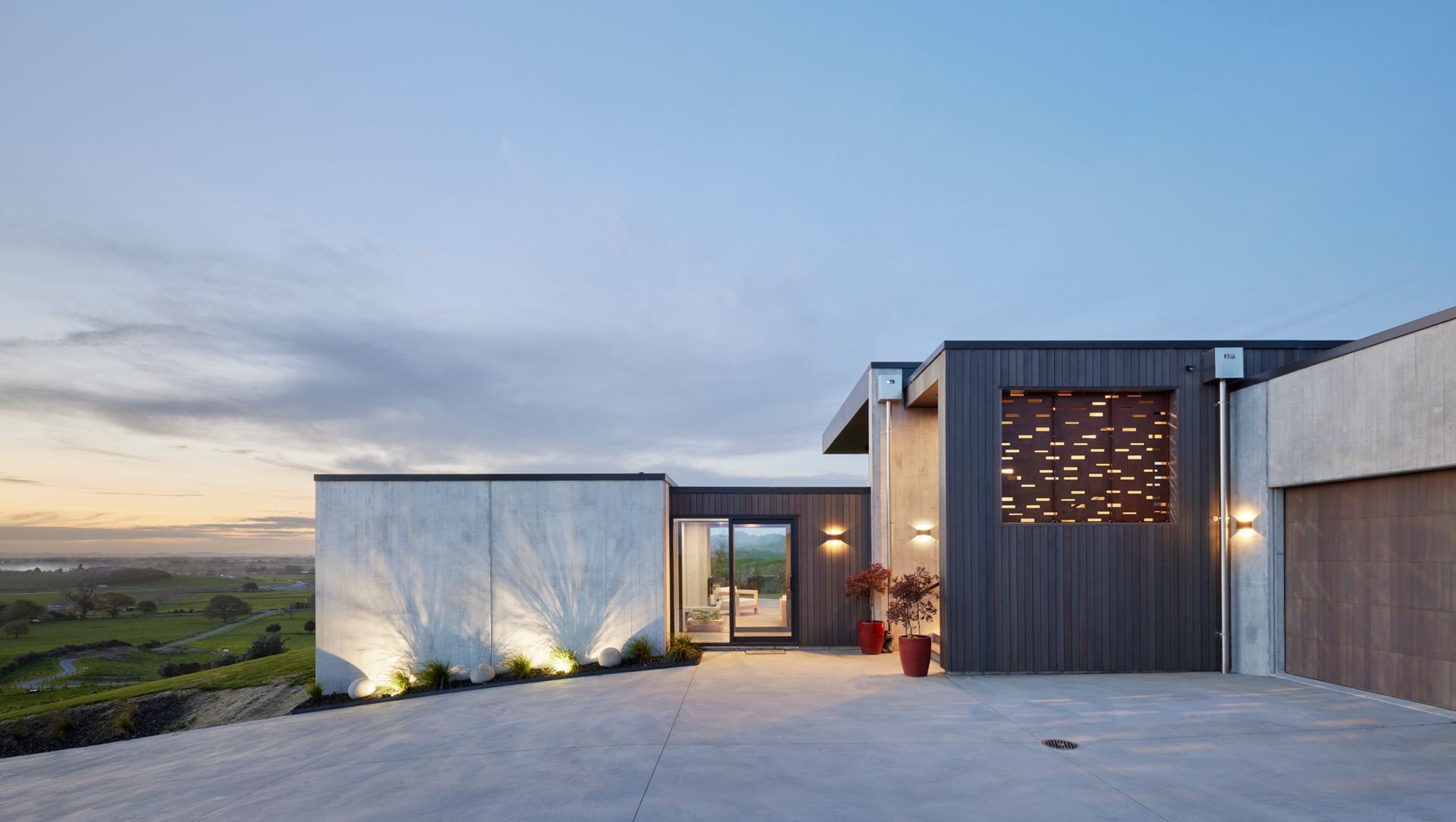 Stepped Ridge House banner