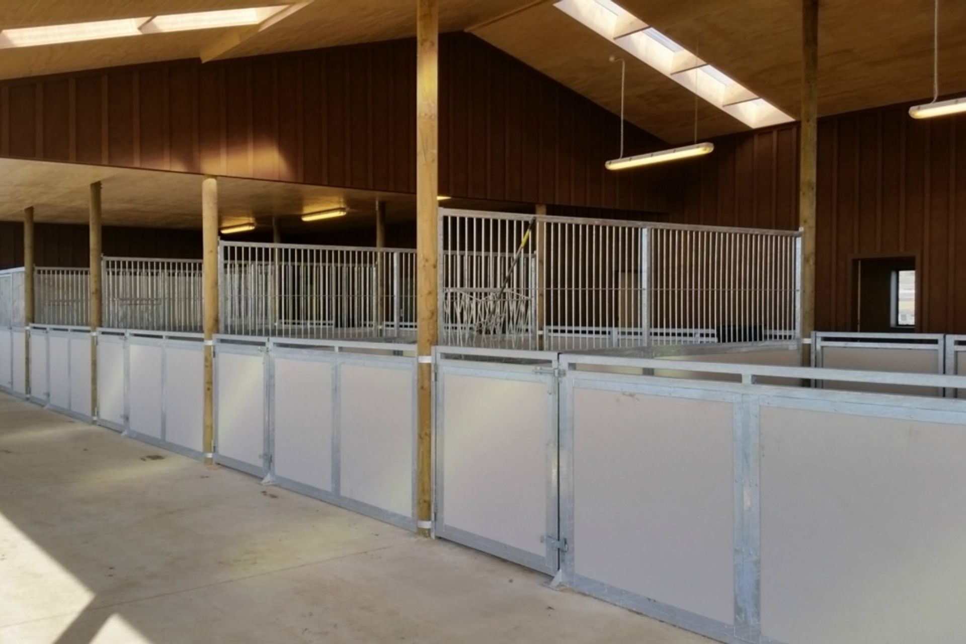 Dickey-Blyde Stables