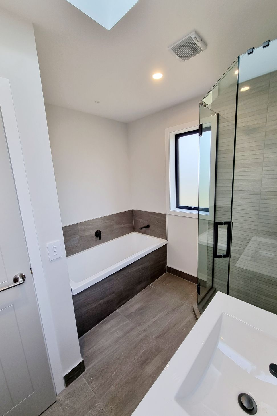 Landmark New Build in Akatarawa
