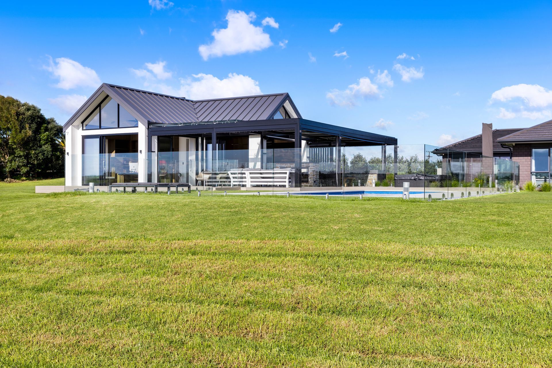 Karaka Boutique Pool House