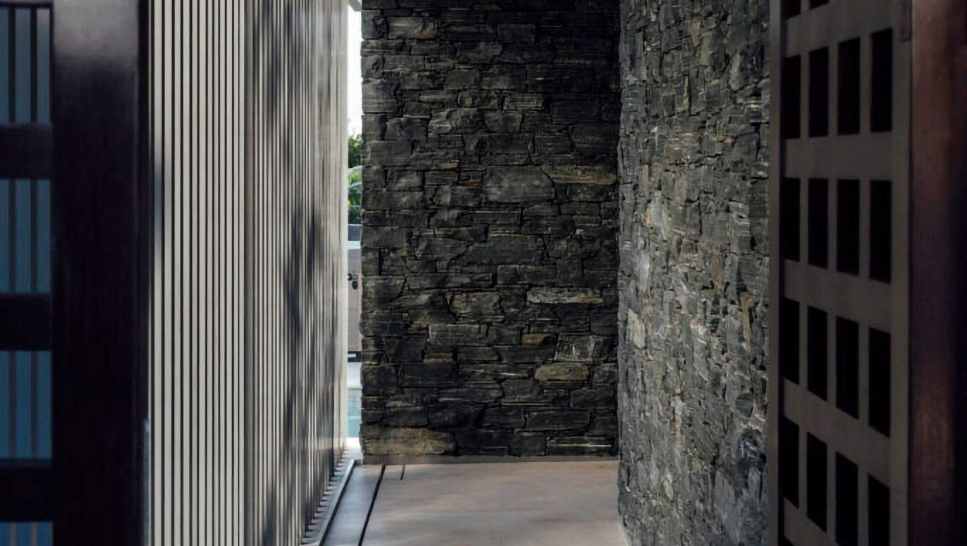 Holiday New Build banner