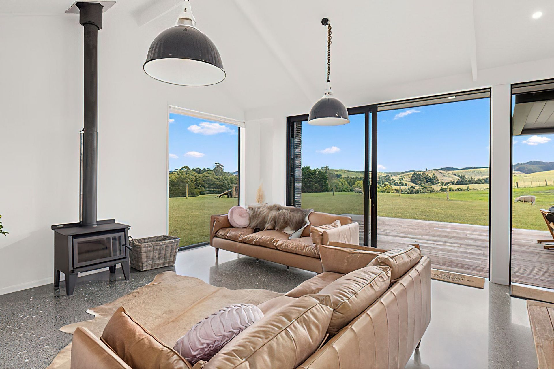 Rusty Ram- Luxury Lodge