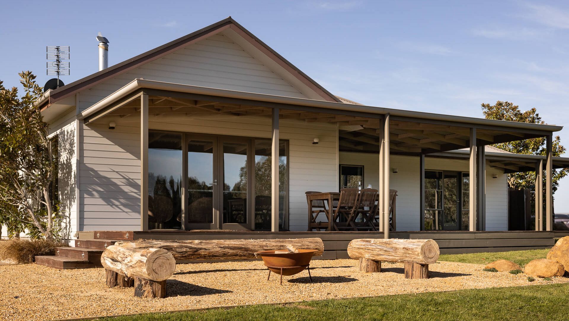 Captivating Carrajung Estate banner