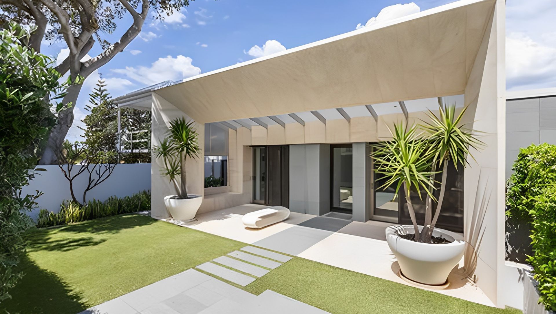 1115 Sandstone Beach House banner