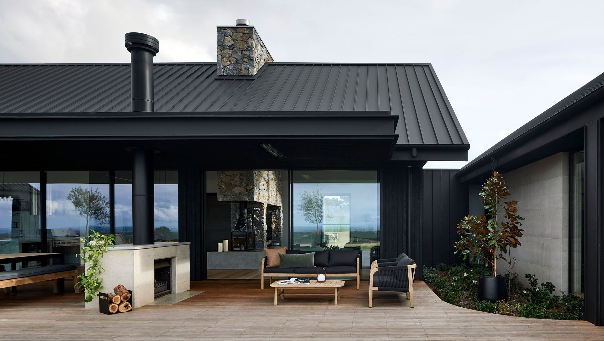 Scotchman's View Farmhouse banner