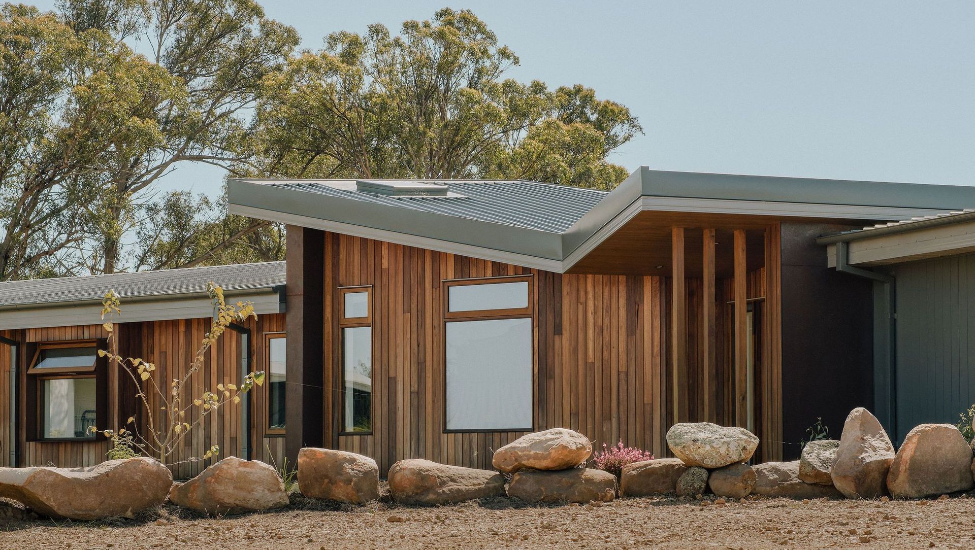 Dangarsleigh Road Farmhouse banner