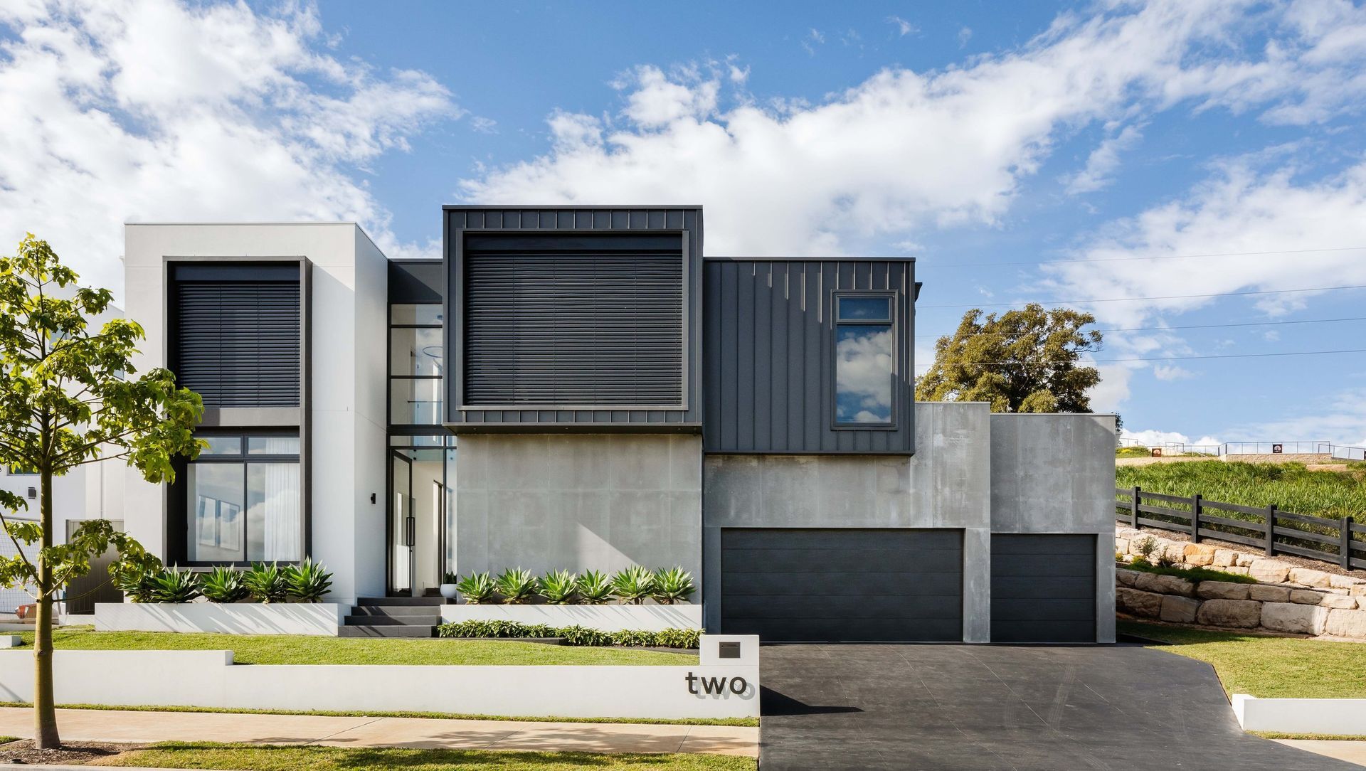 Emerald Hills banner