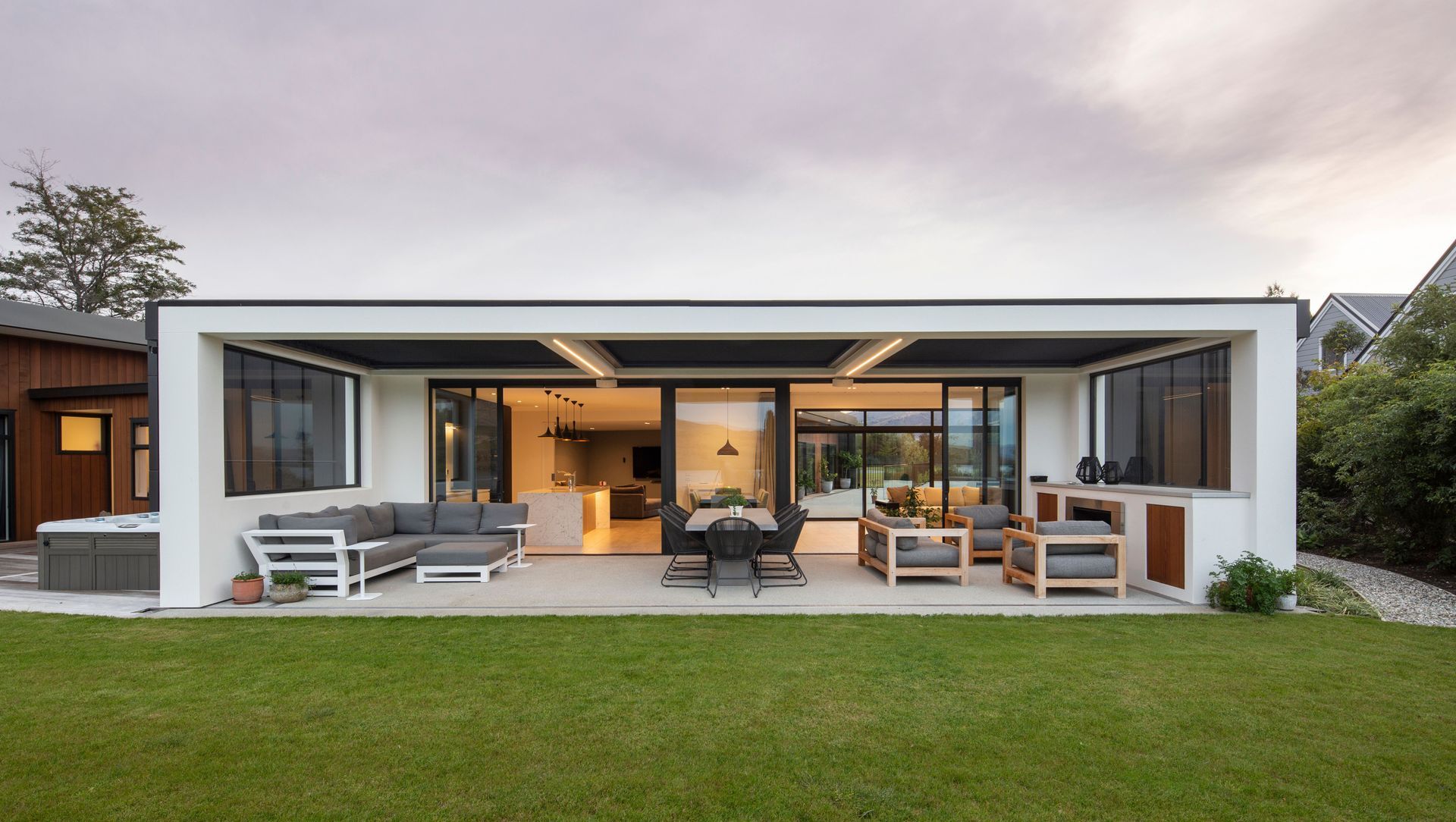 Bell Ave Residence banner