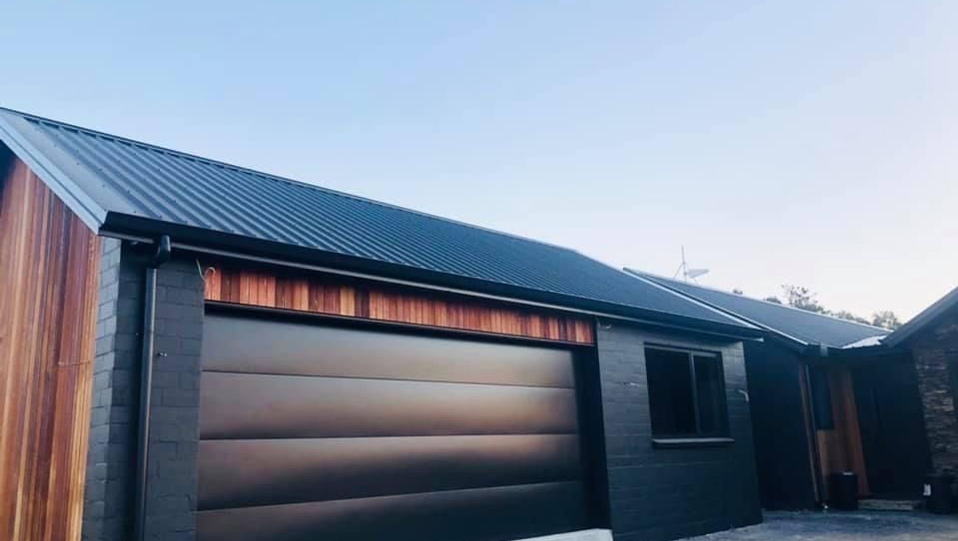 Waerenga Rd - Build banner