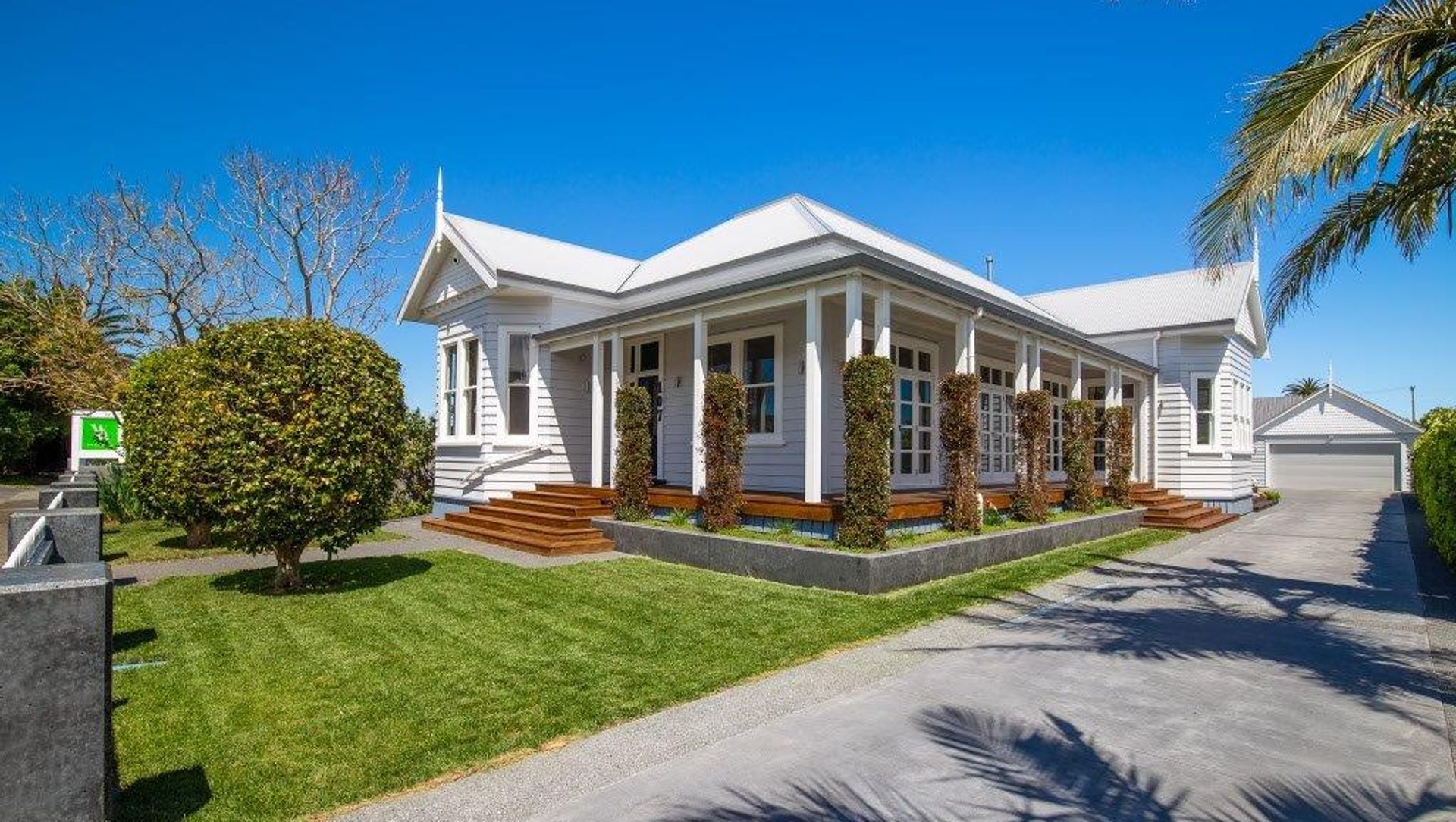 Thames Residence banner