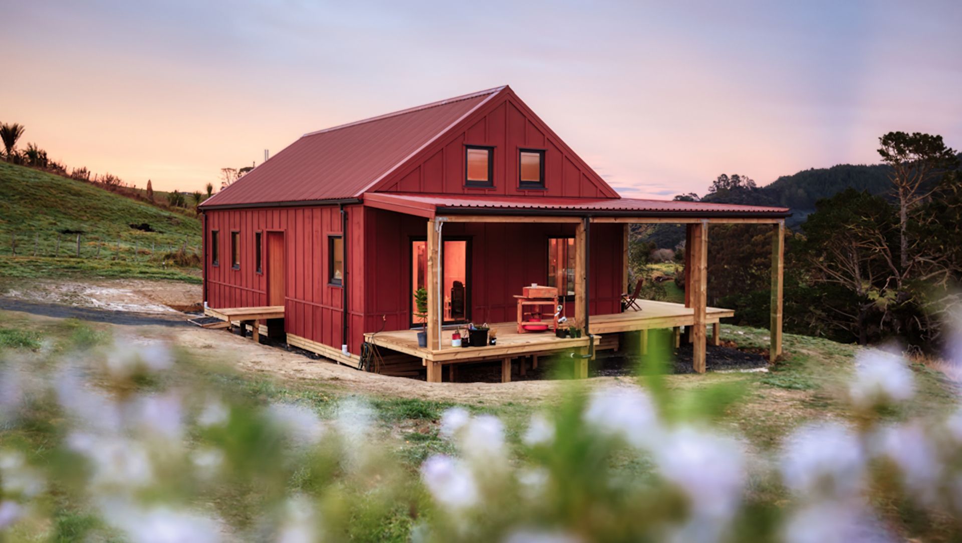 Lower Saddle Family Home, North Island banner