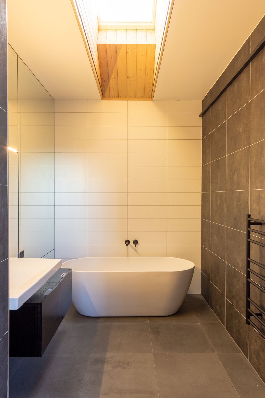 LyallBaybathroom-SpiceBuild.jpg