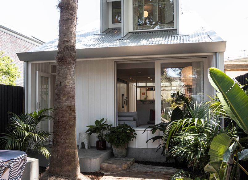 Amy Street, Erskineville