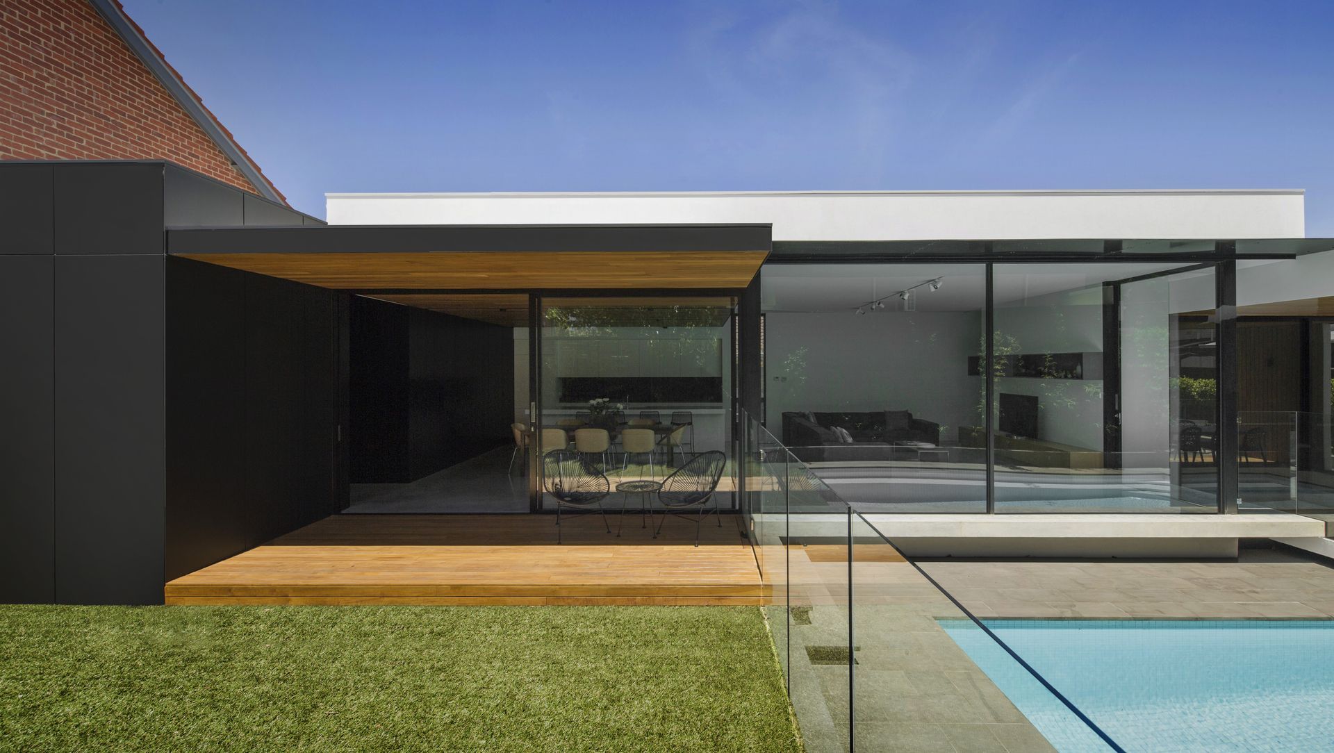 Oswald St, Elsternwick banner