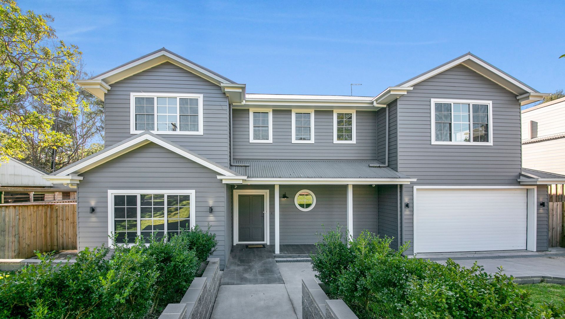 Valencia St., Dural banner