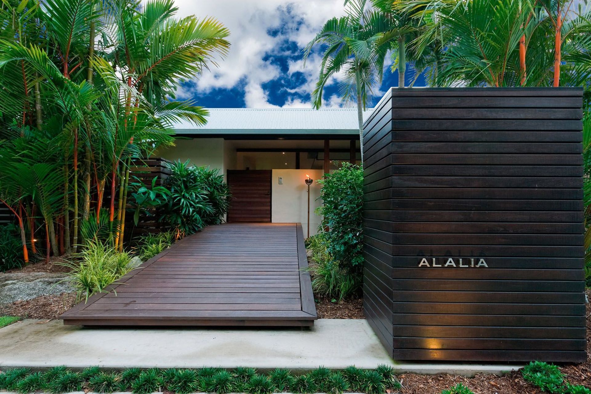 Alalia Port Douglas