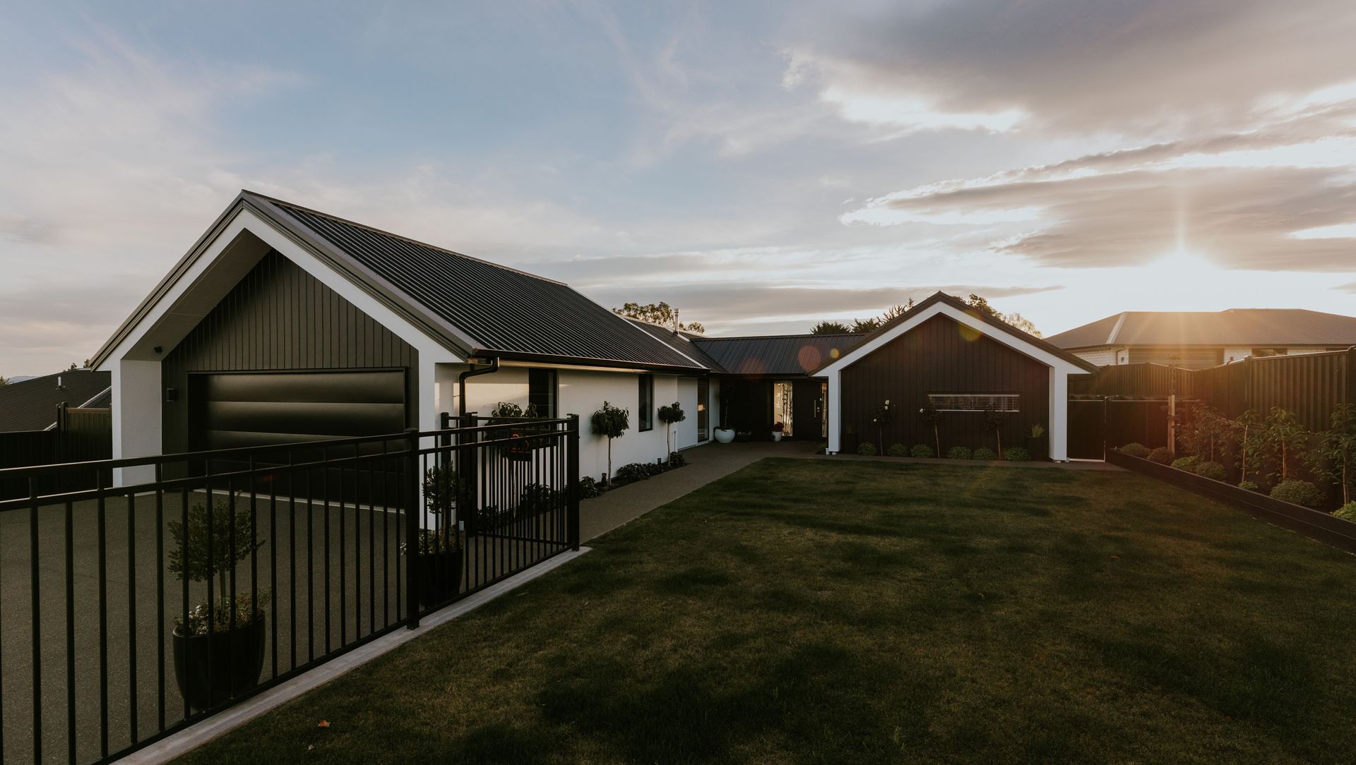 Pristine Pavilion Home banner