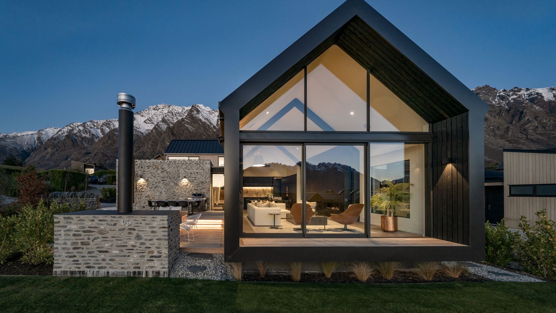 Hackett Road, Jacks Point banner