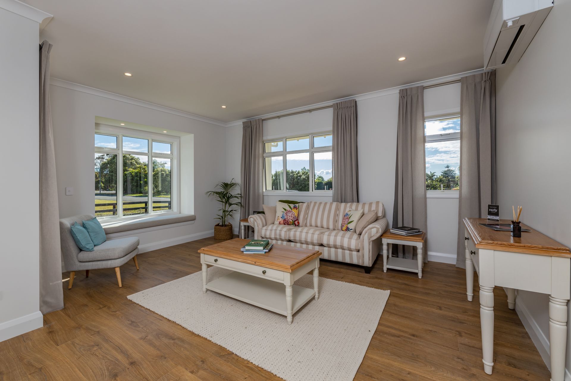 Pasadena Design - Far North