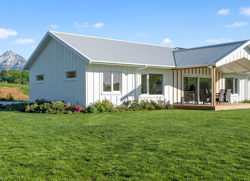 Taranaki - Egmont Village