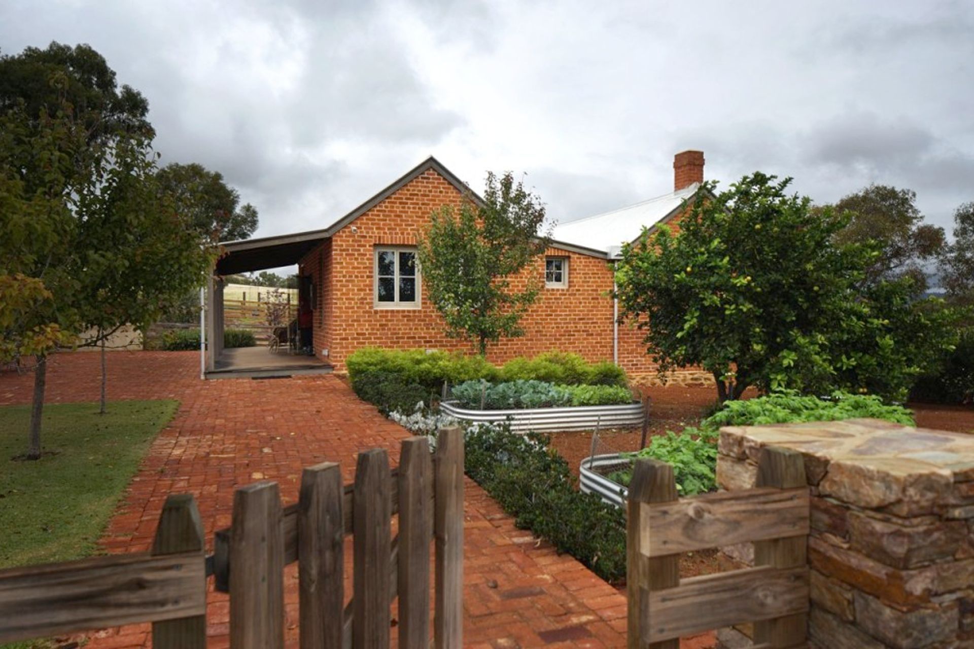 Toodyay Holiday House &amp; Cottage Alterations + Additions