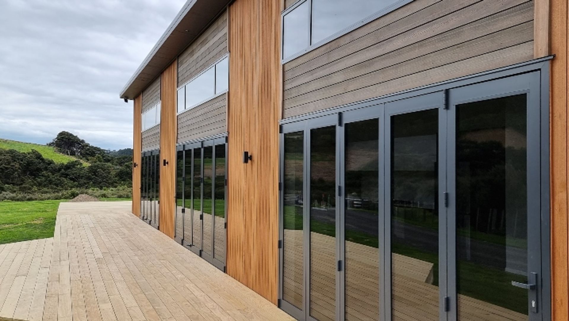 Rural Retreat banner