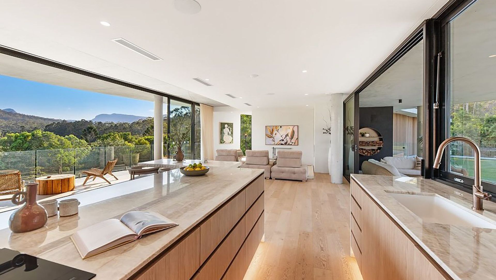 Dahlia Estate banner