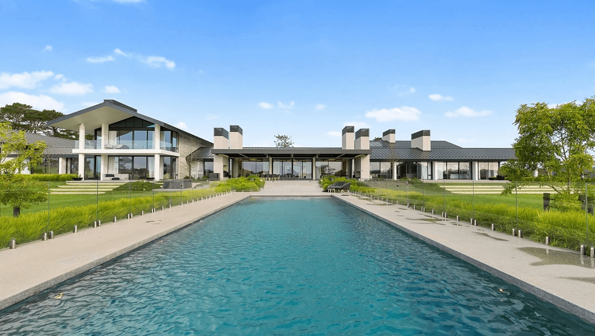 Regional Supreme House of the Year banner