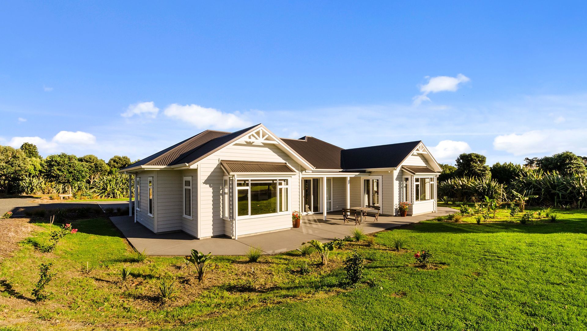 Lifestyle Block banner