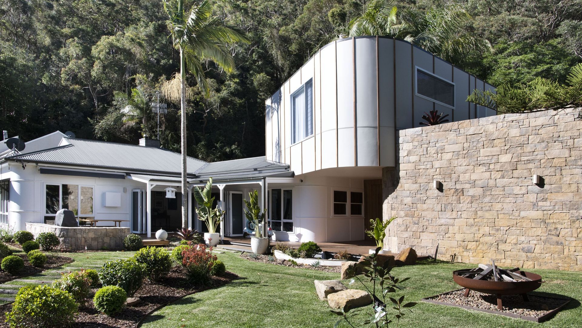 Patonga House banner