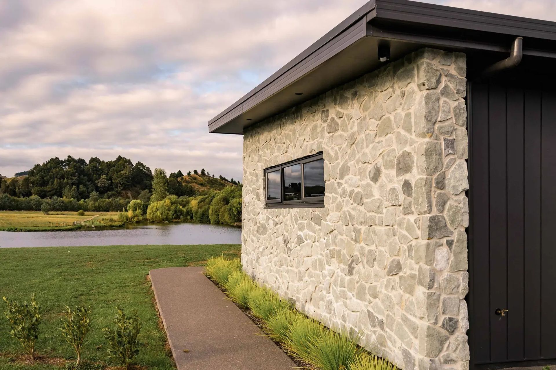 riverside-home-03-ap-compressed.jpg