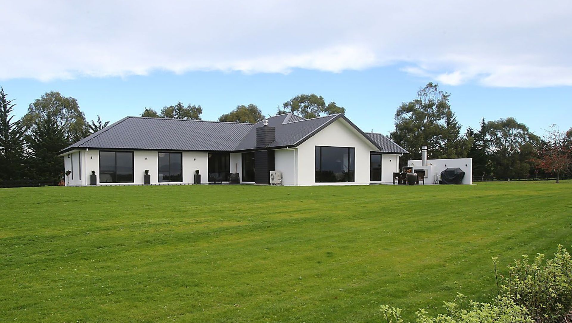 Spur Road, Timaru banner