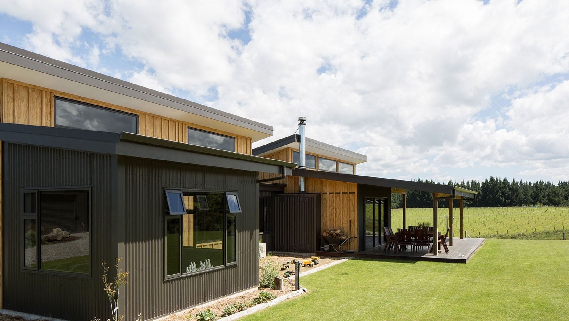 Pekapeka Lane banner