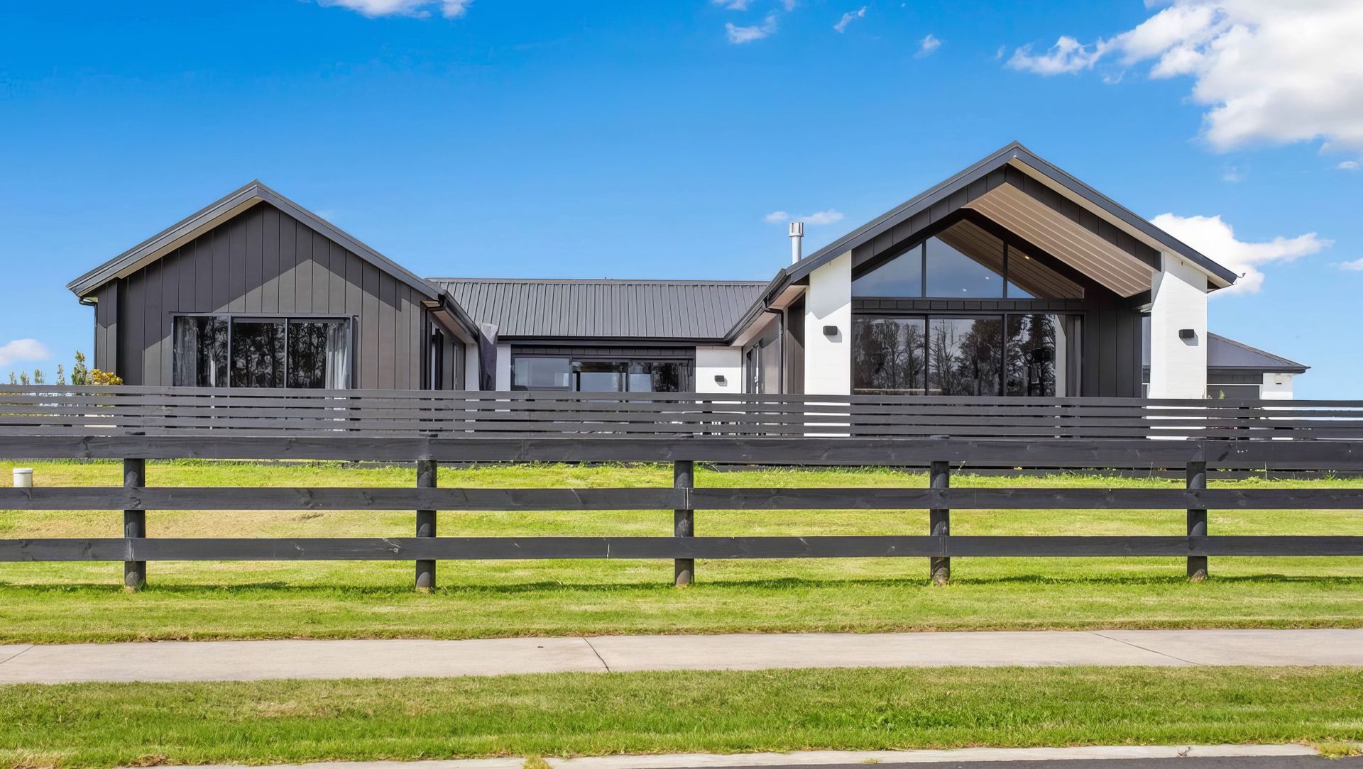 Waiau Pa New Build banner