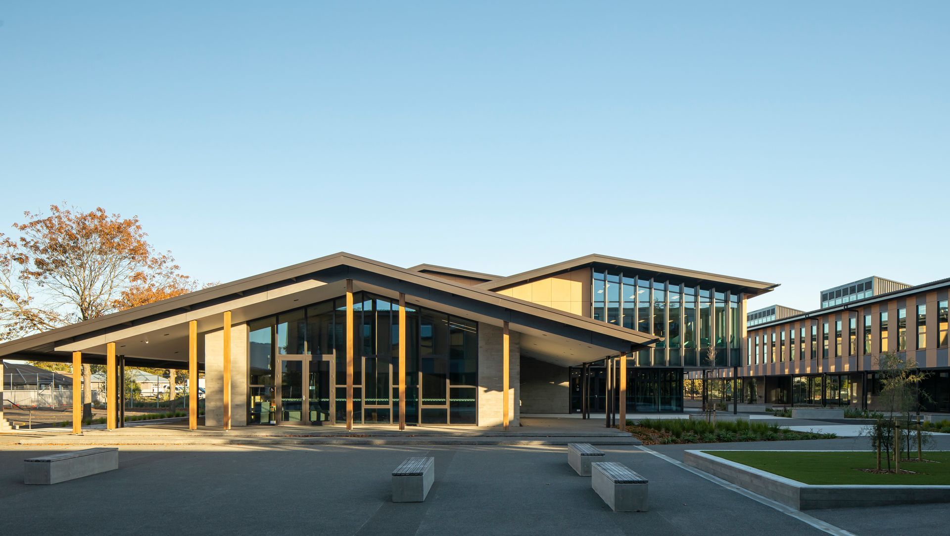 Te Aratai College banner