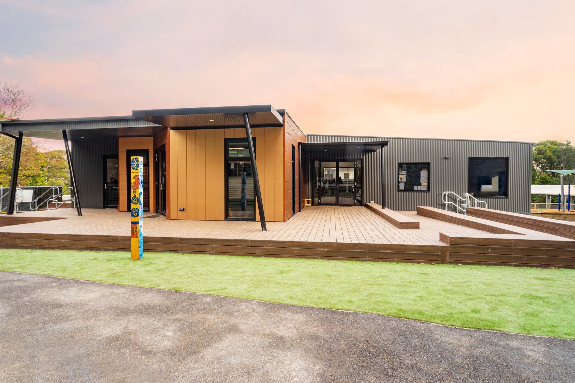 RED HILL CONSOLIDATED SCHOOL