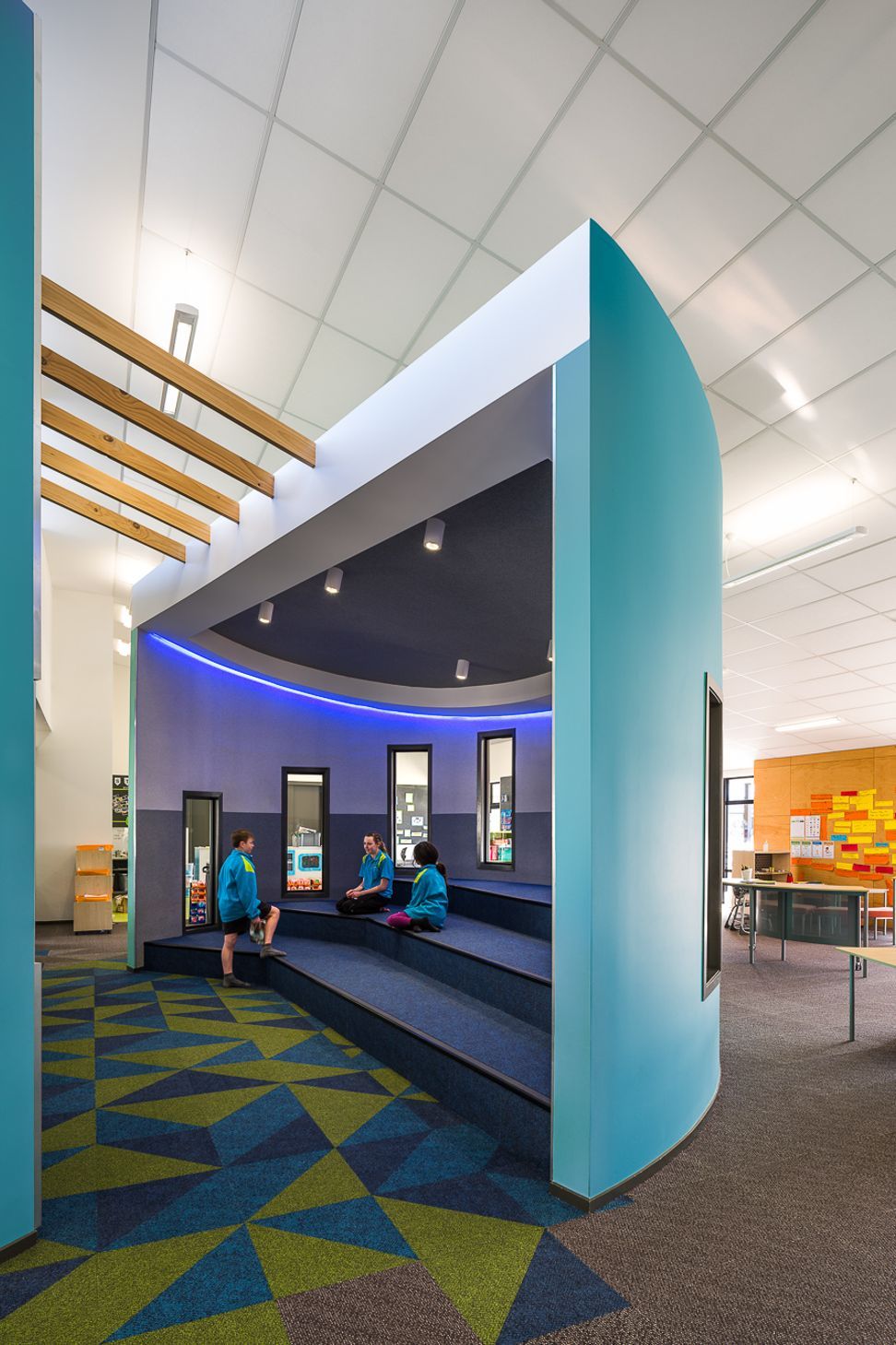 Shotover Primary School - Stage 2 &amp; 3