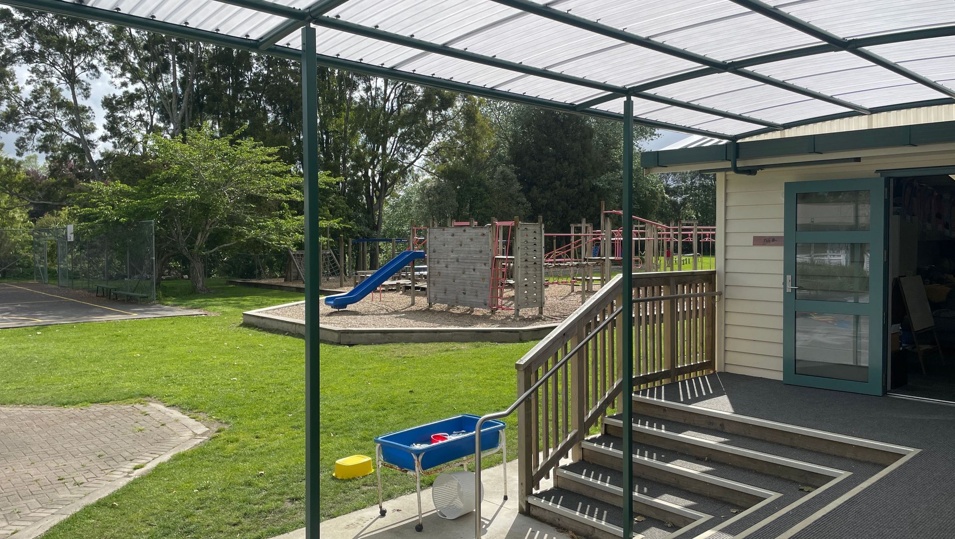 Newstead Country Model School Archgola Pergola Canopies banner