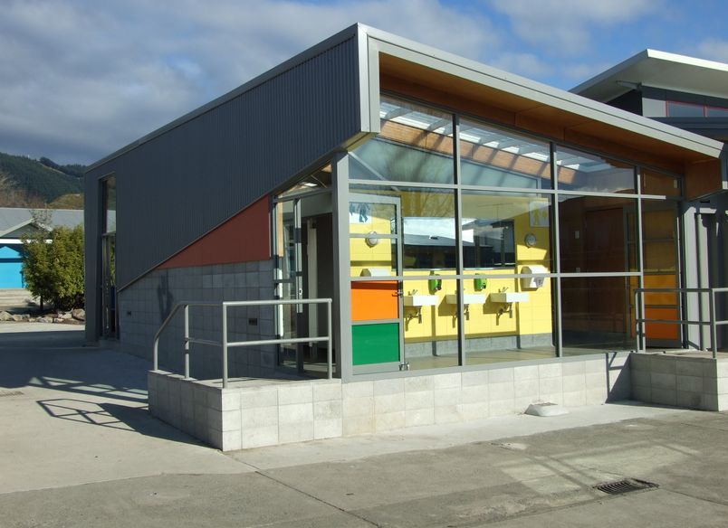 Waimea Intermediate Superloo