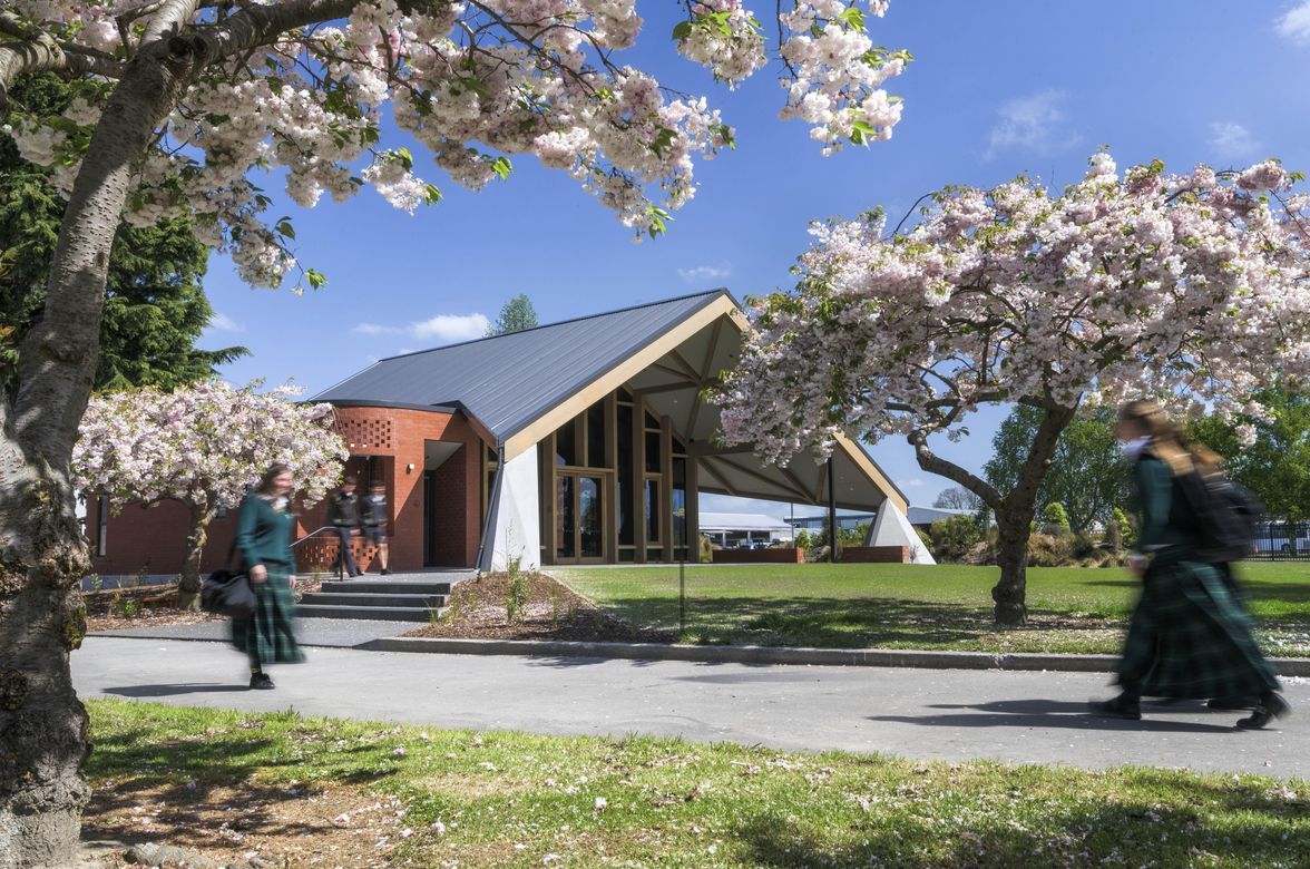 Te Ao Marama Whare (Rangiora High School Cultural Learning Center)