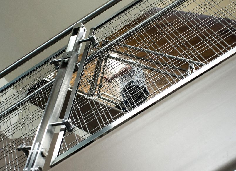 Mesh Balustrades for Contemporary Campus