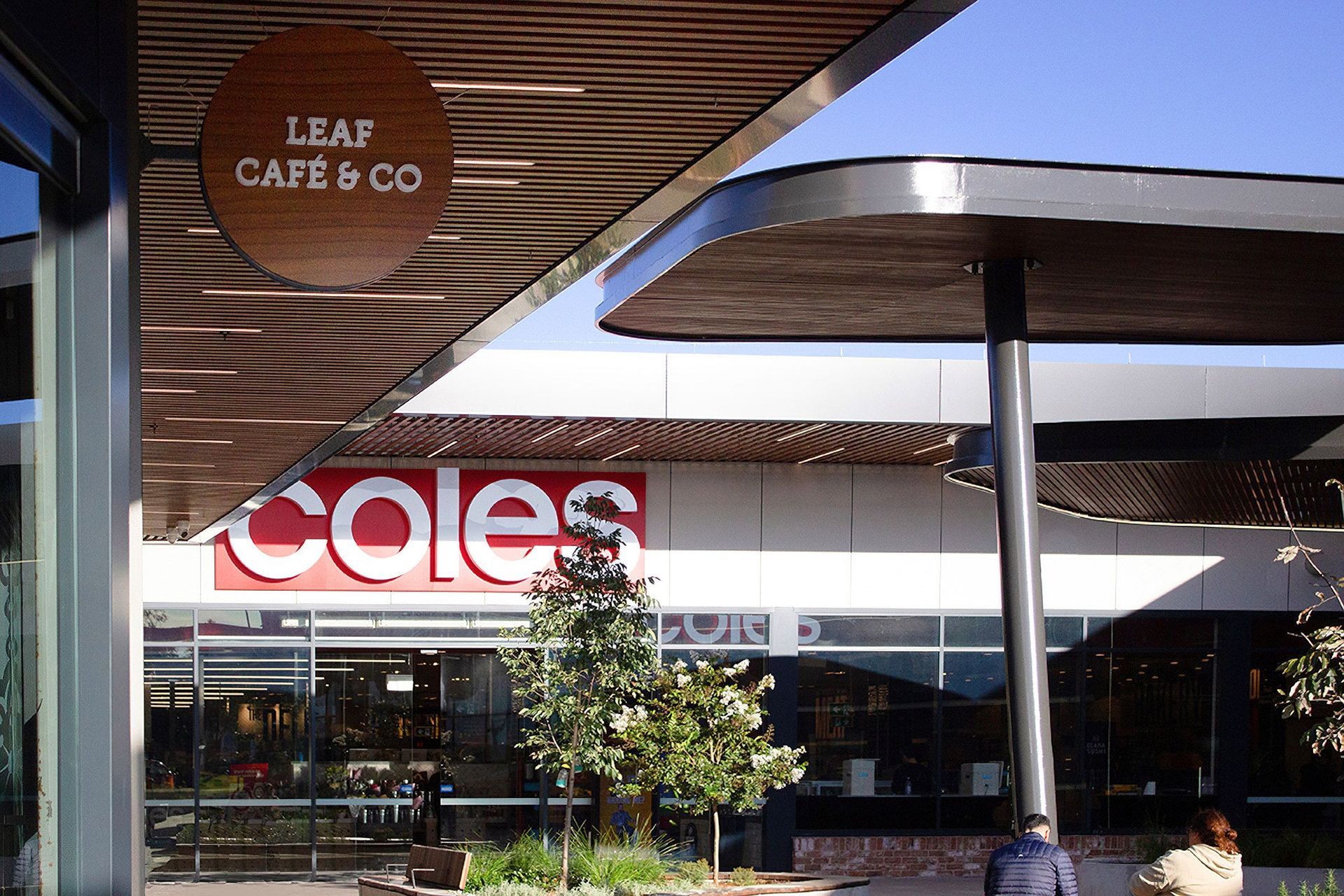 Twin 4W LED strips were used to provide a pleasant and homogenous light output, while subtly adding to the functional light levels of the space. IP65 LED strip was selected to provide protection against the weather.