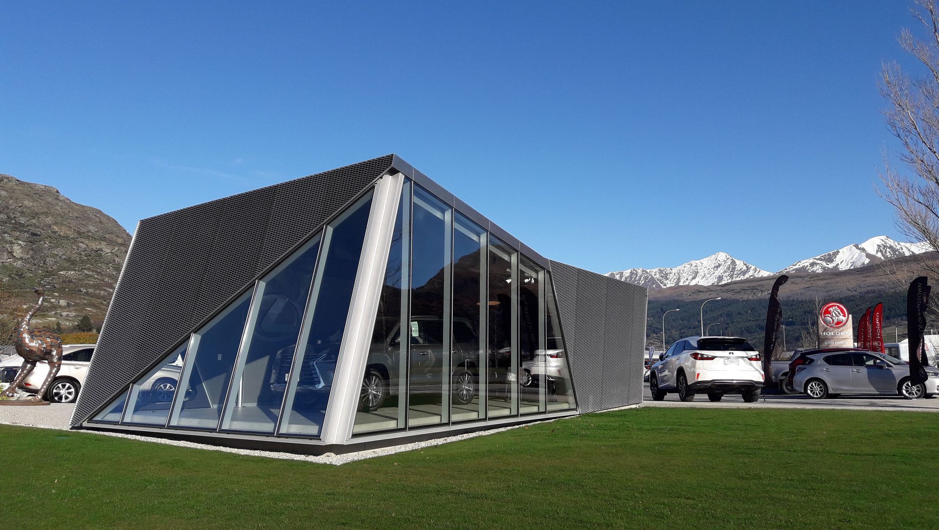 Lexus Showroom Queenstown banner