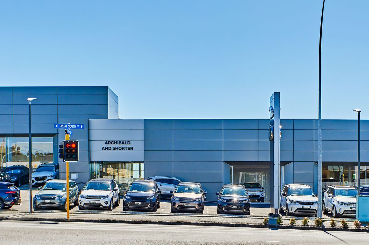 Archibald & Shorter : Landrover, Jaguar Dealership