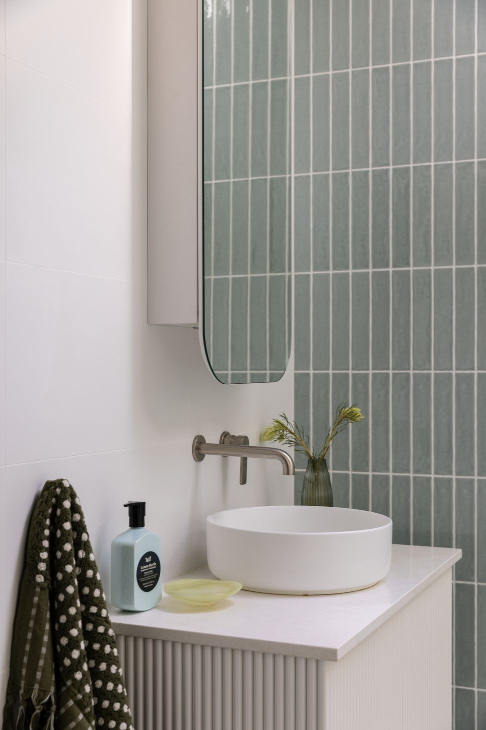 PROGRESSIVEwattle025-1.jpg