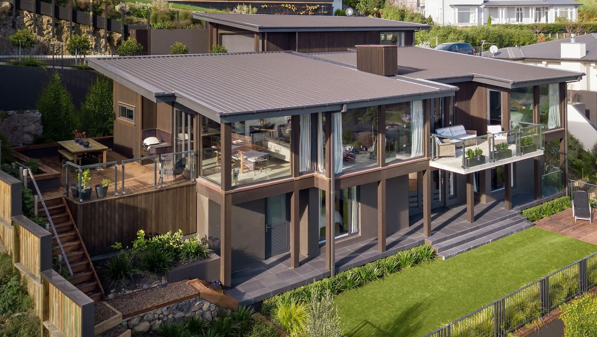 Huntsbury Hill House banner