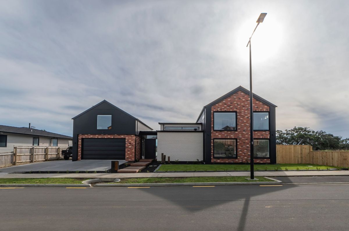 Tahuna Minhinnick Dr